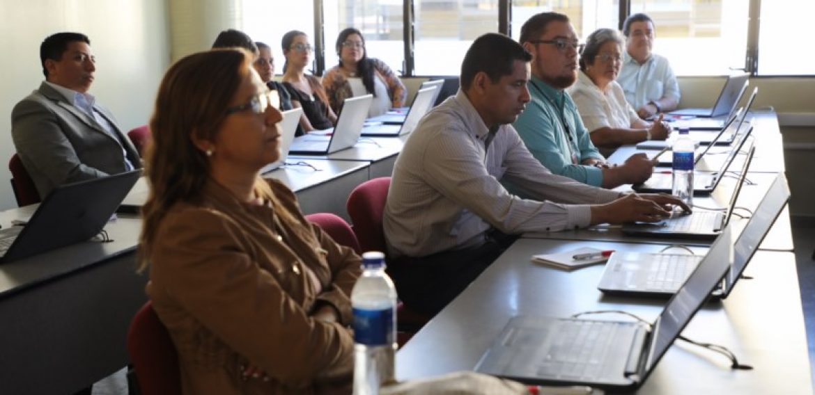 UNICAES capacita a docentes en herramientas de colaboración RedCLARA