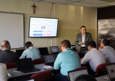 UNICAES capacita a docentes en herramientas de colaboración RedCLARA