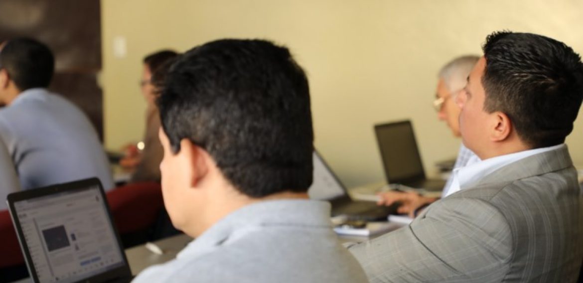 UNICAES capacita a docentes en herramientas de colaboración RedCLARA