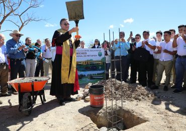UNICAES INICIA CONSTRUCCIÓN DE CENTRO REGIONAL DE METAPÁN