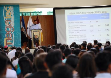 Justicia y transparencia: rendición de cuentas de becas y estipendios MINED 2017