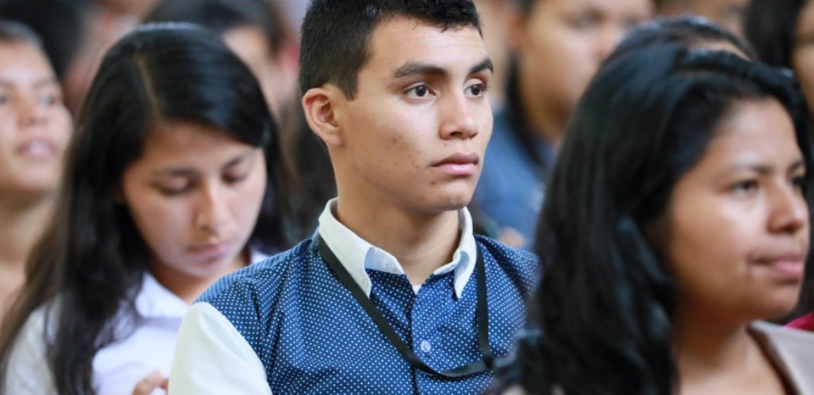 Justicia y transparencia: rendición de cuentas de becas y estipendios MINED 2017