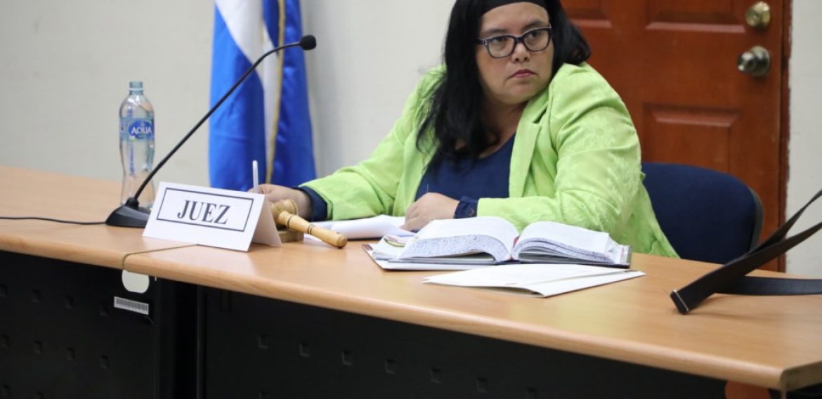A UN PASO DE LA FINAL: CONCURSO DE TÉCNICAS DE LITIGACIÓN ORAL