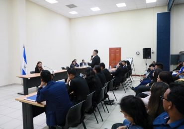 REPRESENTACIÓN DE LA FISCALIA GANA FINAL DEL XV CONCURSO DE LITIGACIÓN ORAL