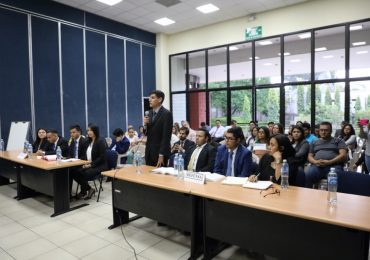 A UN PASO DE LA FINAL: CONCURSO DE TÉCNICAS DE LITIGACIÓN ORAL