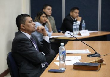 A UN PASO DE LA FINAL: CONCURSO DE TÉCNICAS DE LITIGACIÓN ORAL