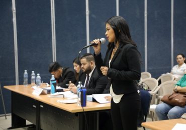 A UN PASO DE LA FINAL: CONCURSO DE TÉCNICAS DE LITIGACIÓN ORAL