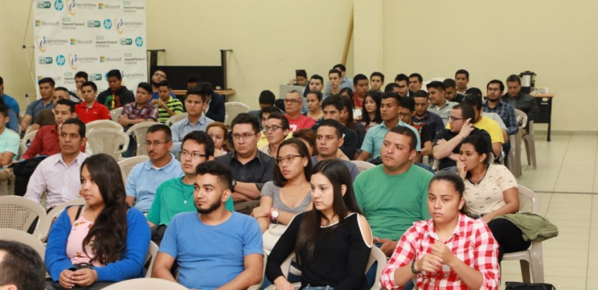 ESTUDIANTES UNICAES ENTRE LOS TRES MEJORES PROYECTOS DE INTERNET