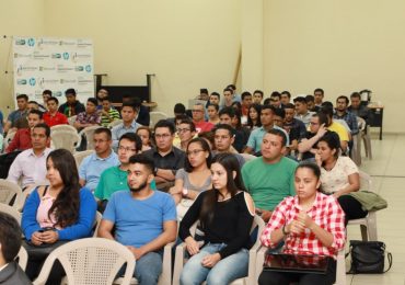 ESTUDIANTES UNICAES ENTRE LOS TRES MEJORES PROYECTOS DE INTERNET