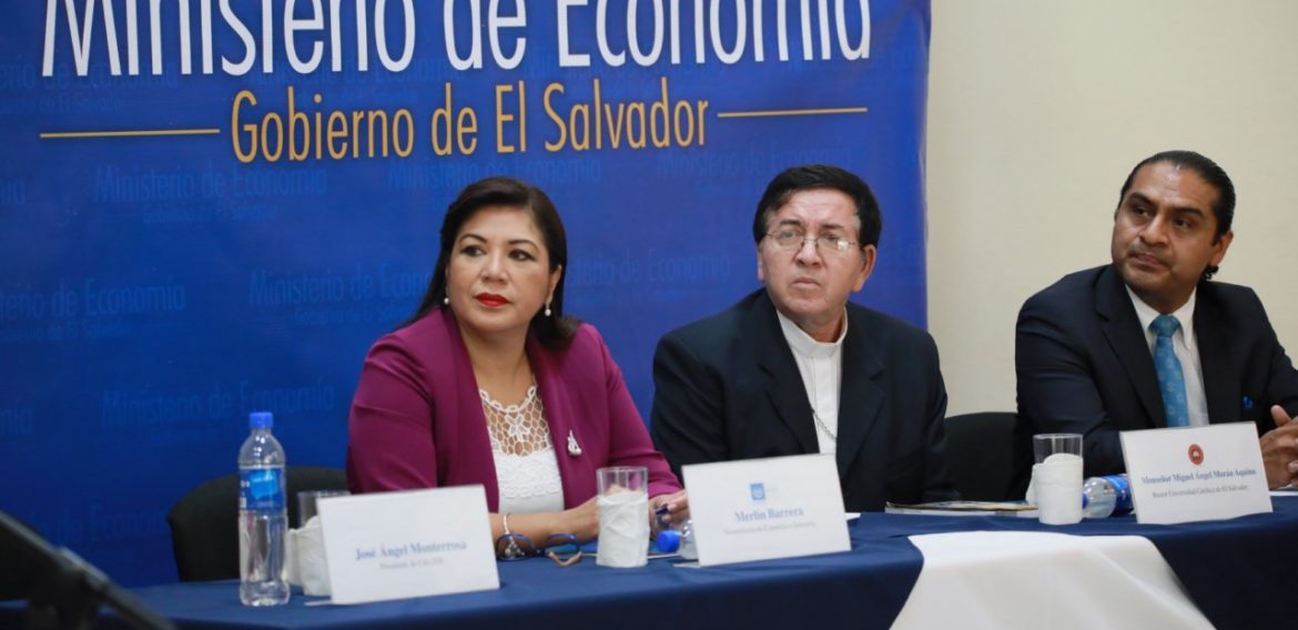 MINEC Y UNICAES APOYAN LA INDUSTRIA CON CAPACITACIÓN SOBRE DISEÑO DIGITAL DE CALZADO