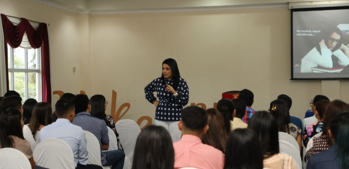 LA COMUNICACIÓN: ACCIÓN ESTRATÉGICA PARA EMPRENDER