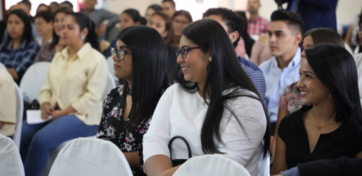 LA COMUNICACIÓN: ACCIÓN ESTRATÉGICA PARA EMPRENDER