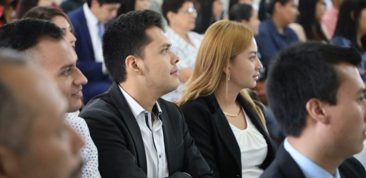 LA COMUNICACIÓN: ACCIÓN ESTRATÉGICA PARA EMPRENDER