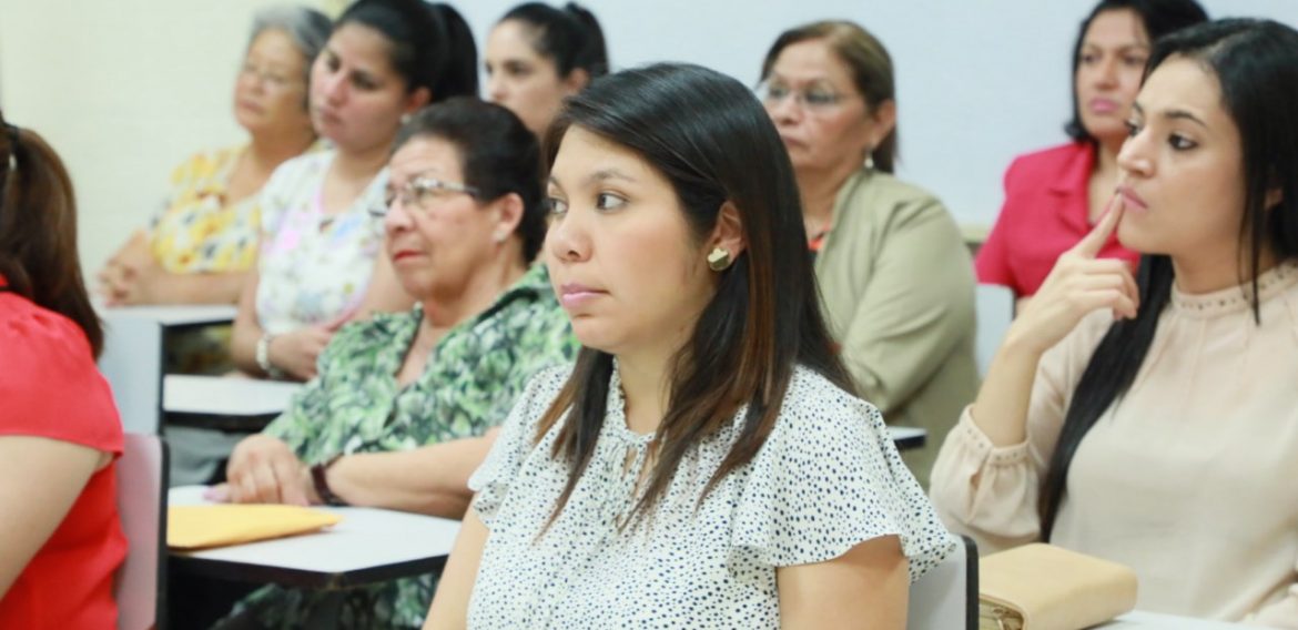 LA FORMACIÓN DOCENTE EN SALUD: HACIA UNA METODOLOGÍA CIENTÍFICA