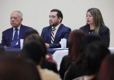 ENTRE TENSIONES Y ALCANCES: LA POLÍTICA DE EL SALVADOR EN DEBATE