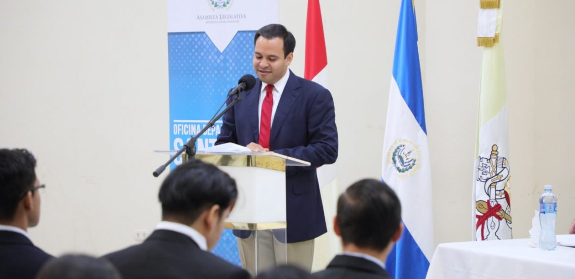ENTRE TENSIONES Y ALCANCES: LA POLÍTICA DE EL SALVADOR EN DEBATE