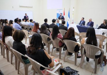 ENTRE TENSIONES Y ALCANCES: LA POLÍTICA DE EL SALVADOR EN DEBATE