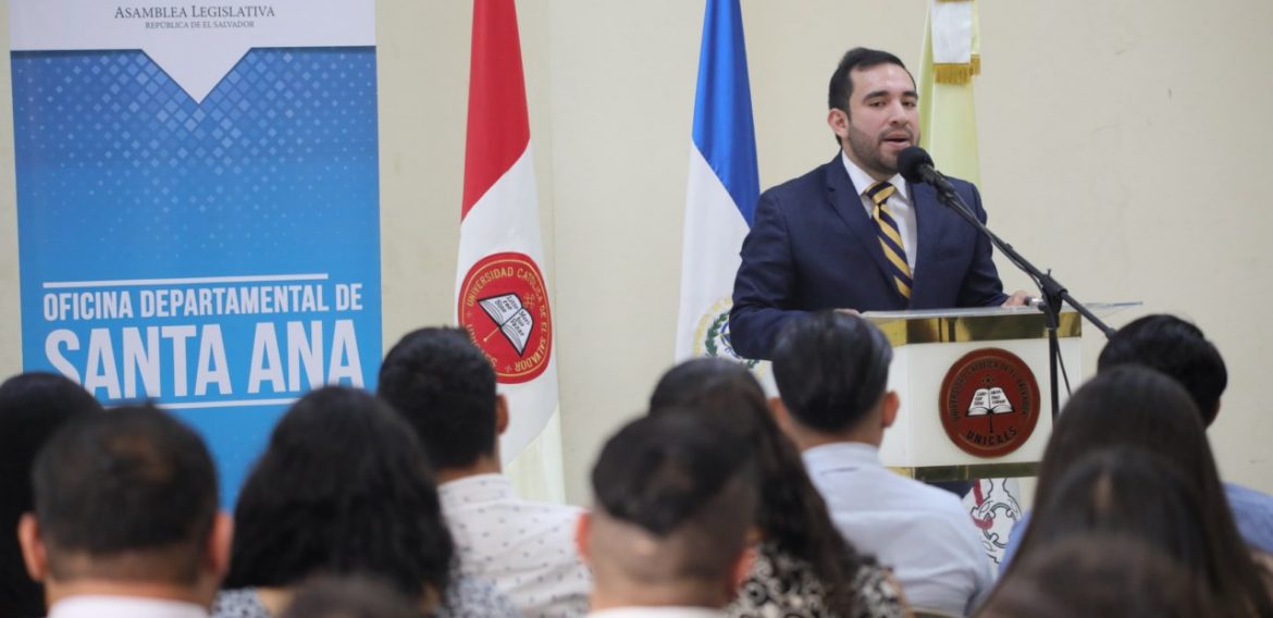 ENTRE TENSIONES Y ALCANCES: LA POLÍTICA DE EL SALVADOR EN DEBATE