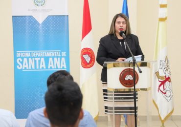 ENTRE TENSIONES Y ALCANCES: LA POLÍTICA DE EL SALVADOR EN DEBATE