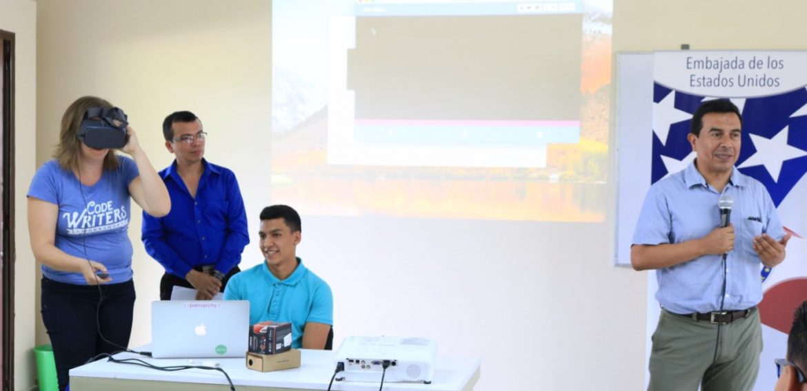REALIDAD VIRTUAL Y AUMENTADA: TECNOLOGÍA GLOBAL PARA UN APRENDIZAJE LOCAL