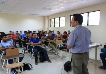 REALIDAD VIRTUAL Y AUMENTADA: TECNOLOGÍA GLOBAL PARA UN APRENDIZAJE LOCAL