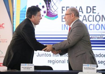 ACUERDO ENTRE LA SSF Y UNICAES PERMITIRÁ PRÁCTICAS PROFESIONALES PARA LOS ESTUDIANTES