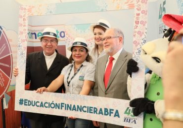 ACUERDO ENTRE LA SSF Y UNICAES PERMITIRÁ PRÁCTICAS PROFESIONALES PARA LOS ESTUDIANTES