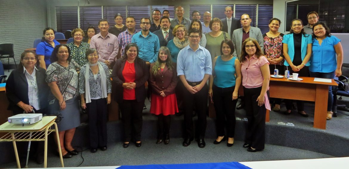 UNICAES COLABORA EN COSECHADOR ACCES