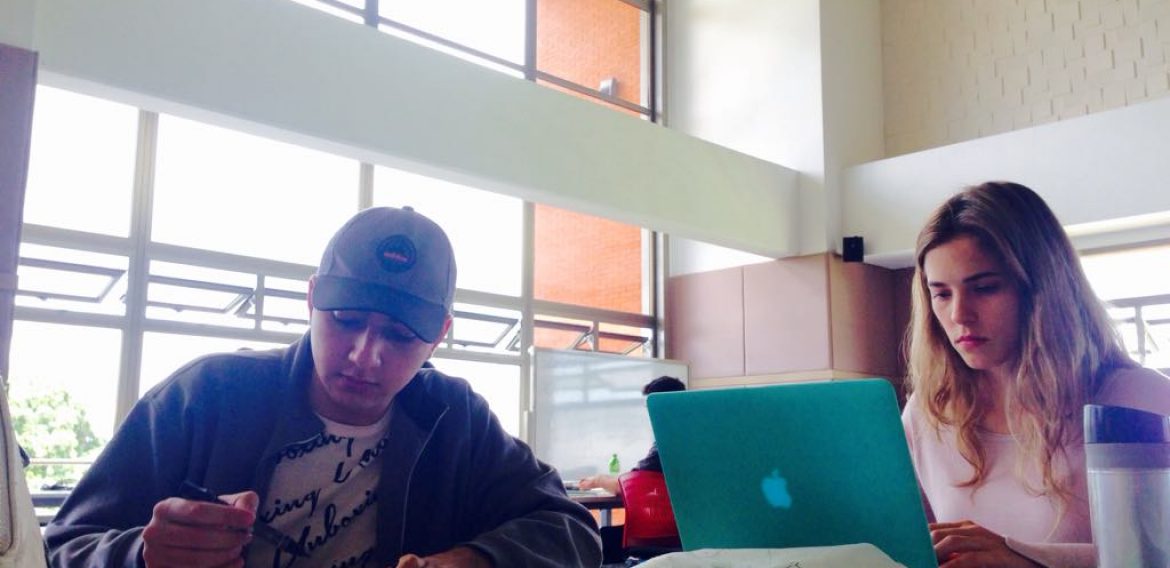 ESTUDIANTES UNICAES DESTACAN EN CÁTEDRA JORGE MONTES, GUATEMALA