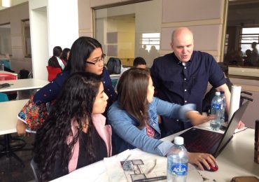 ESTUDIANTES UNICAES DESTACAN EN CÁTEDRA JORGE MONTES, GUATEMALA