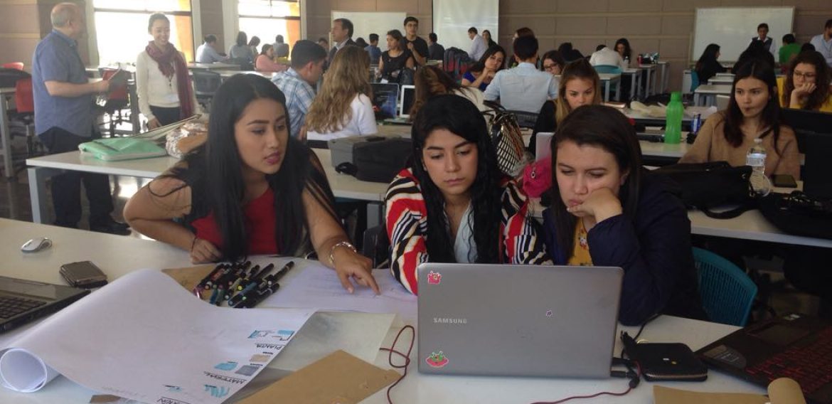 ESTUDIANTES UNICAES DESTACAN EN CÁTEDRA JORGE MONTES, GUATEMALA