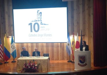ESTUDIANTES UNICAES DESTACAN EN CÁTEDRA JORGE MONTES, GUATEMALA