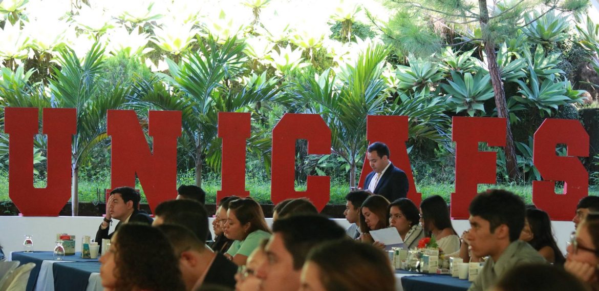 MEDICINA: UN CONGRESO ESTUDIANTIL CON CARÁCTER INTERNACIONAL