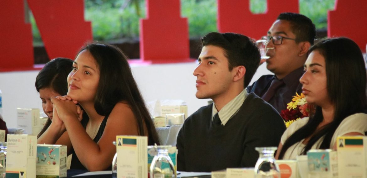 MEDICINA: UN CONGRESO ESTUDIANTIL CON CARÁCTER INTERNACIONAL