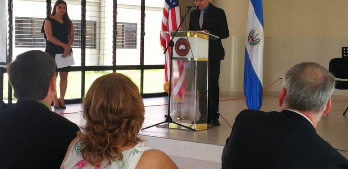 PROFESORES DE EEUU FACILITAN OPORTUNIDAD DE INTERCAMBIO ACADÉMICO CON UNICAES