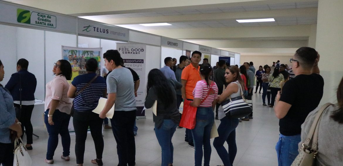 OPORTUNIDAD Y EMPRENDIMIENTO: RESULTADOS II FERIA DE EMPLEO UNICAES