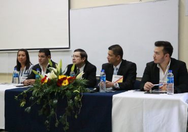 EMPRENDER, UNA OPCIÓN PARA EL FUTURO PROFESIONAL