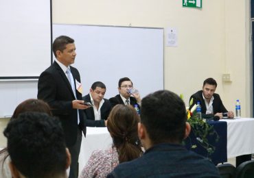 EMPRENDER, UNA OPCIÓN PARA EL FUTURO PROFESIONAL