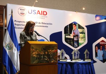 COC UNICAES: PIONEROS EN LA ORIENTACIÓN VOCACIONAL EN CENTROAMÉRICA