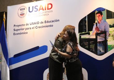 COC UNICAES: PIONEROS EN LA ORIENTACIÓN VOCACIONAL EN CENTROAMÉRICA