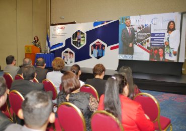 COC UNICAES: PIONEROS EN LA ORIENTACIÓN VOCACIONAL EN CENTROAMÉRICA