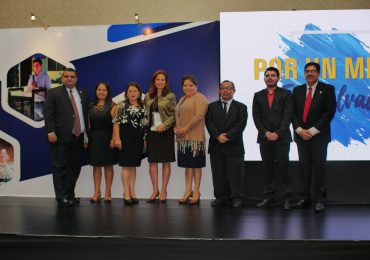 COC UNICAES: PIONEROS EN LA ORIENTACIÓN VOCACIONAL EN CENTROAMÉRICA