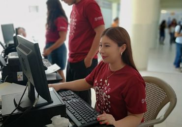 OPORTUNIDAD Y EMPRENDIMIENTO: RESULTADOS II FERIA DE EMPLEO UNICAES
