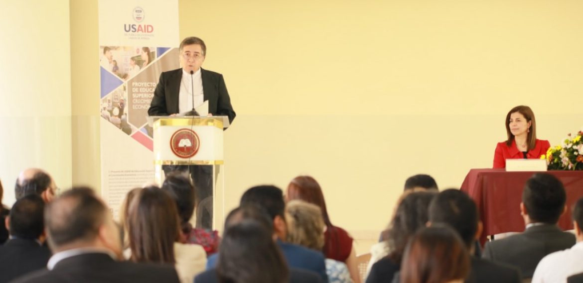 INAUGURACIÓN DE LABORATORIOS EN TECNOLOGÍA PARA CARRERAS DE INGENIERÍA