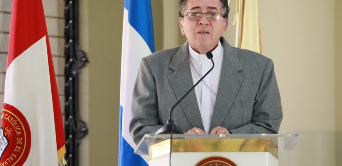 UNICAES INNOVA EN LA INDUSTRIA: LANZAMIENTO DEL PRIMER LABORATORIO DE CALZADO