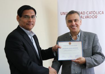 UN RECONOCIMIENTO POR COMPARTIR EL CONOCIMIENTO