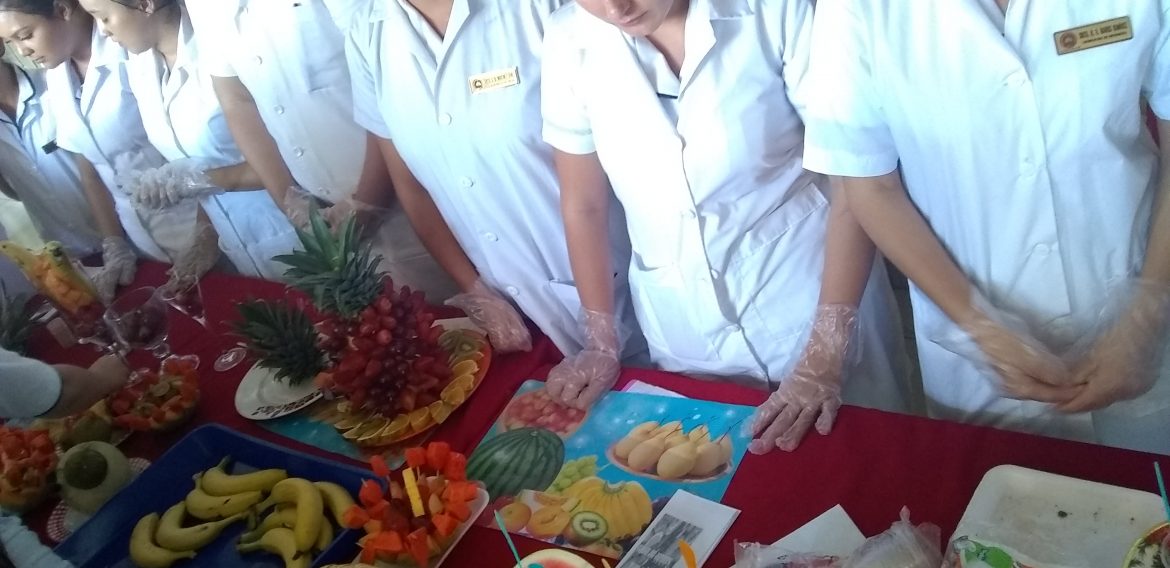 FERIA DE NUTRICIÓN EXPONE VALOR PREVENTIVO DE UNA ALIMENTACIÓN EQUILIBRADA