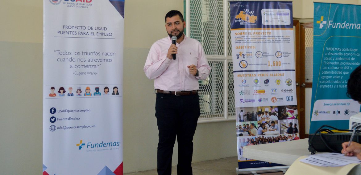 FERIA DE OPORTUNIDADES: EL PRIMER CONTACTO CON EL MUNDO LABORAL