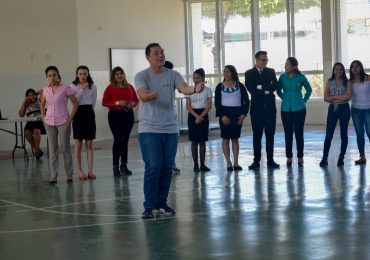 FERIA DE OPORTUNIDADES: EL PRIMER CONTACTO CON EL MUNDO LABORAL