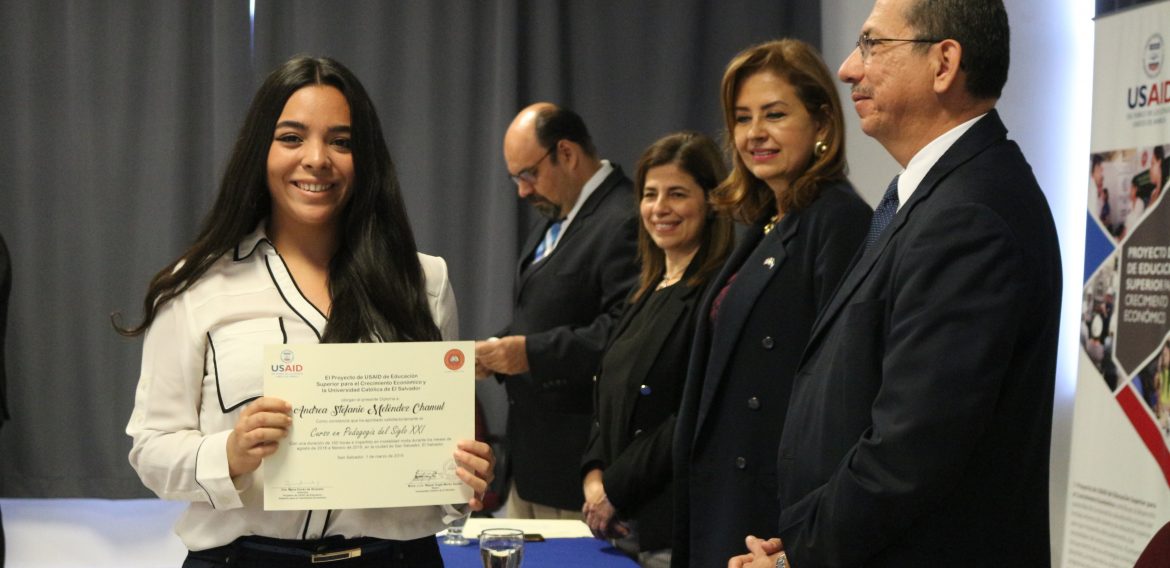 DIPLOMADO PEDAGOGÍA SIGLO XXI: HACIA UN APRENDIZAJE POR COMPETENCIAS